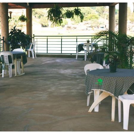 Royal Lake View Gardens Kampala Kültér fotó