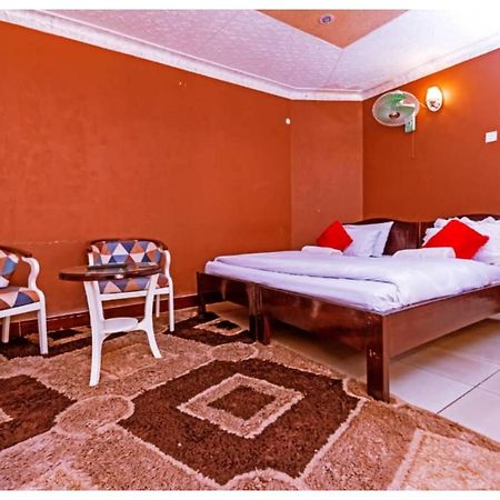 Royal Lake View Gardens Kampala Kültér fotó