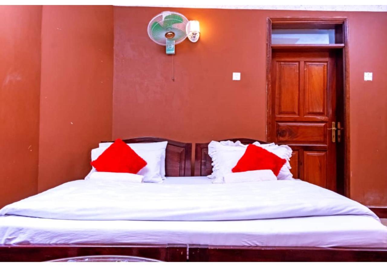Royal Lake View Gardens Kampala Kültér fotó