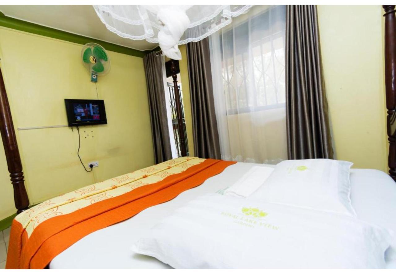 Royal Lake View Gardens Kampala Kültér fotó