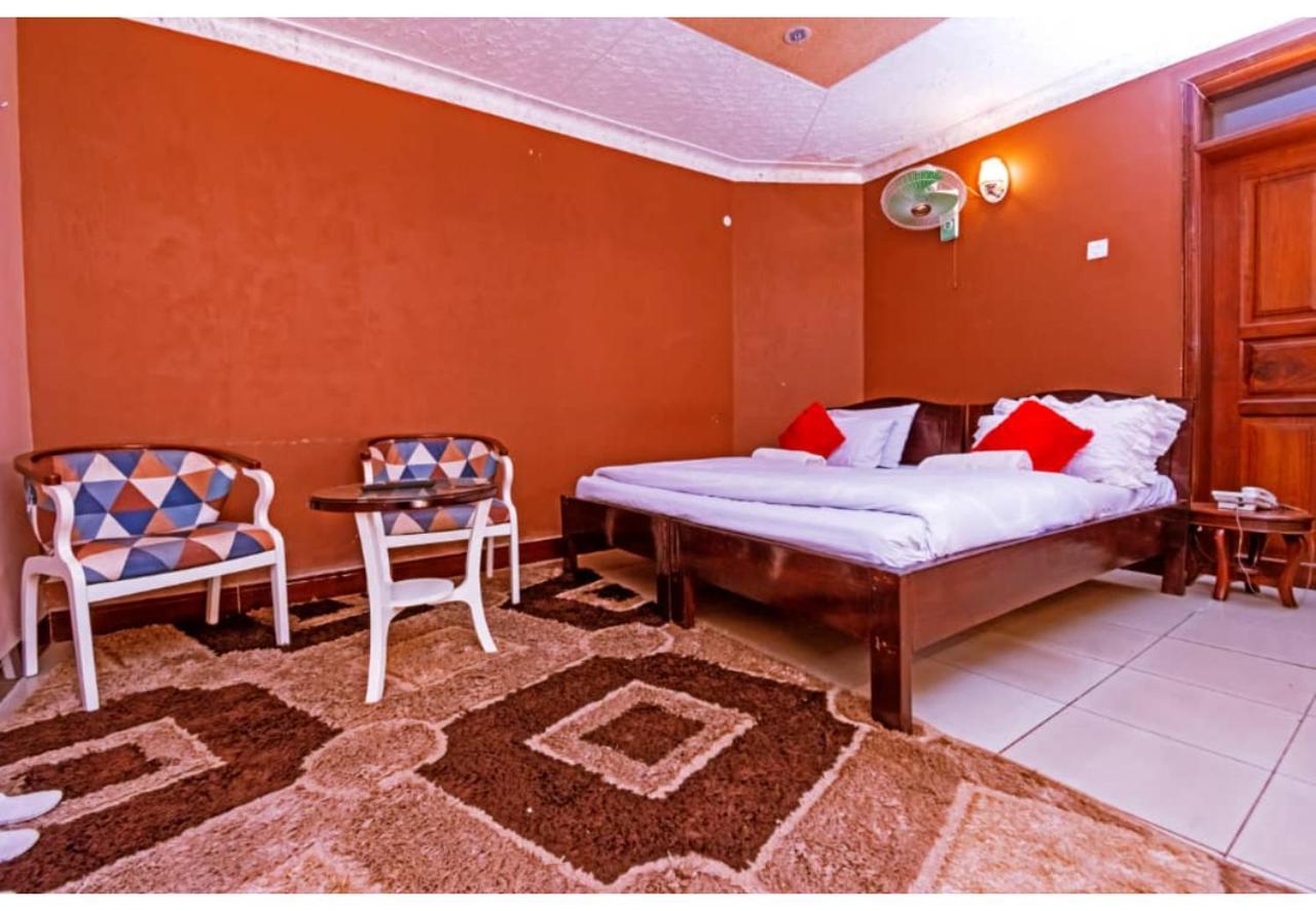 Royal Lake View Gardens Kampala Kültér fotó
