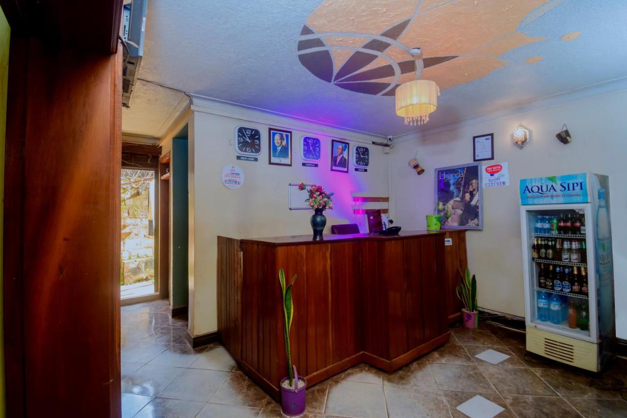 Royal Lake View Gardens Kampala Kültér fotó