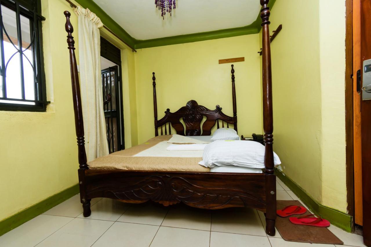 Royal Lake View Gardens Kampala Kültér fotó