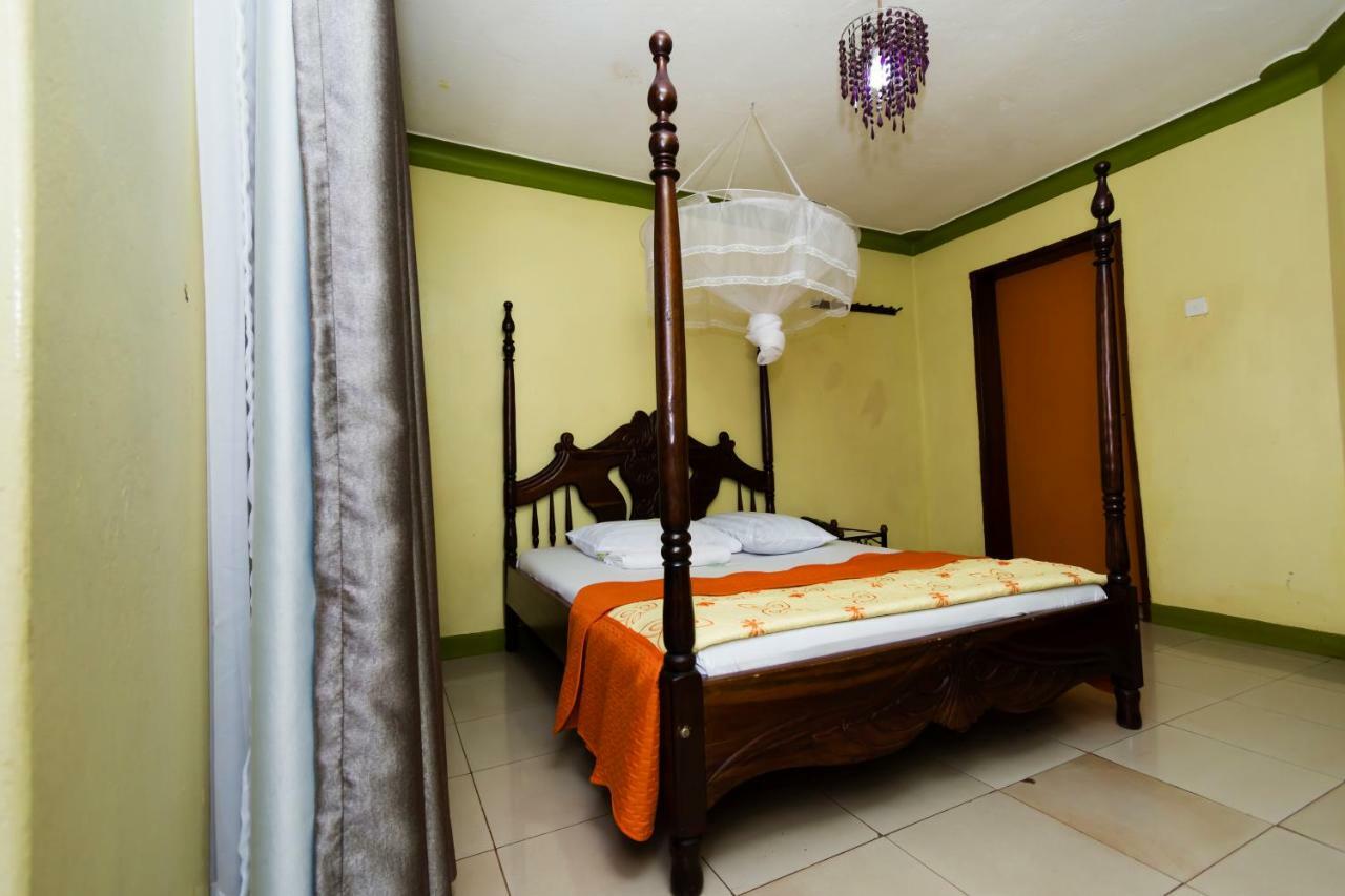 Royal Lake View Gardens Kampala Kültér fotó